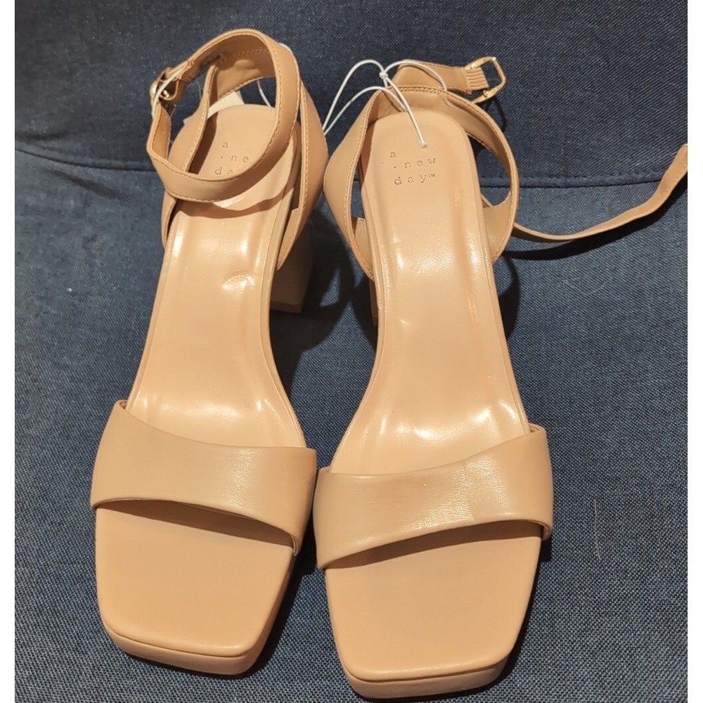 A New Day Women's Sz 11 Heels Tan Yvette Platform Shoes New